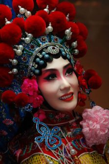 “穆桂英”造型（图2）