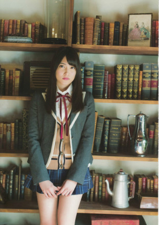 入山杏奈
