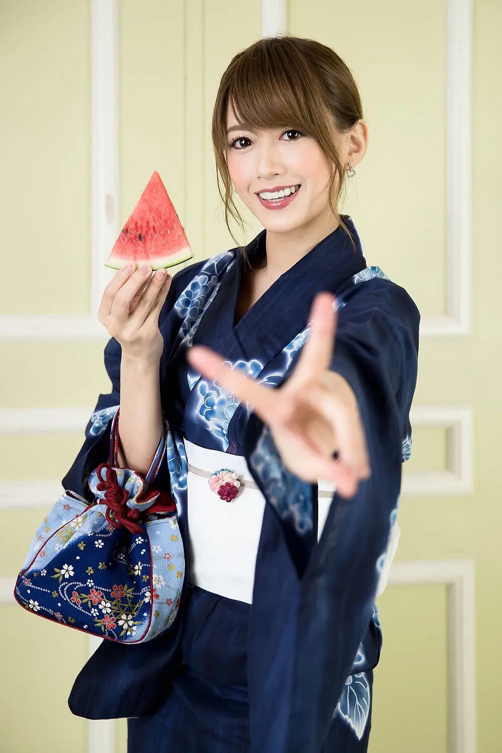 希岛爱理